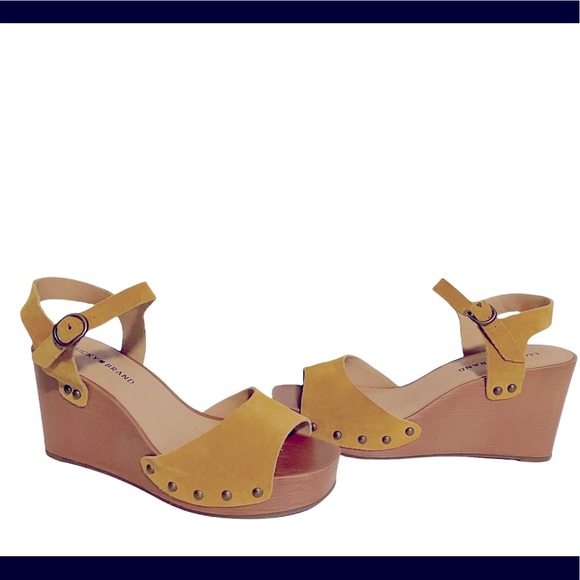 Lucky Brand Zashti Wooden Wedge Suede Sandals New - Picture 3 of 9